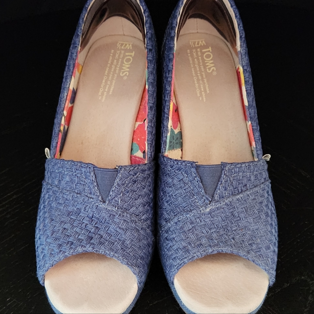 Toms Womens Espadrille Shoes Blue Wedge Sandal Heel Peep Toe Slip Ons 7 1/2